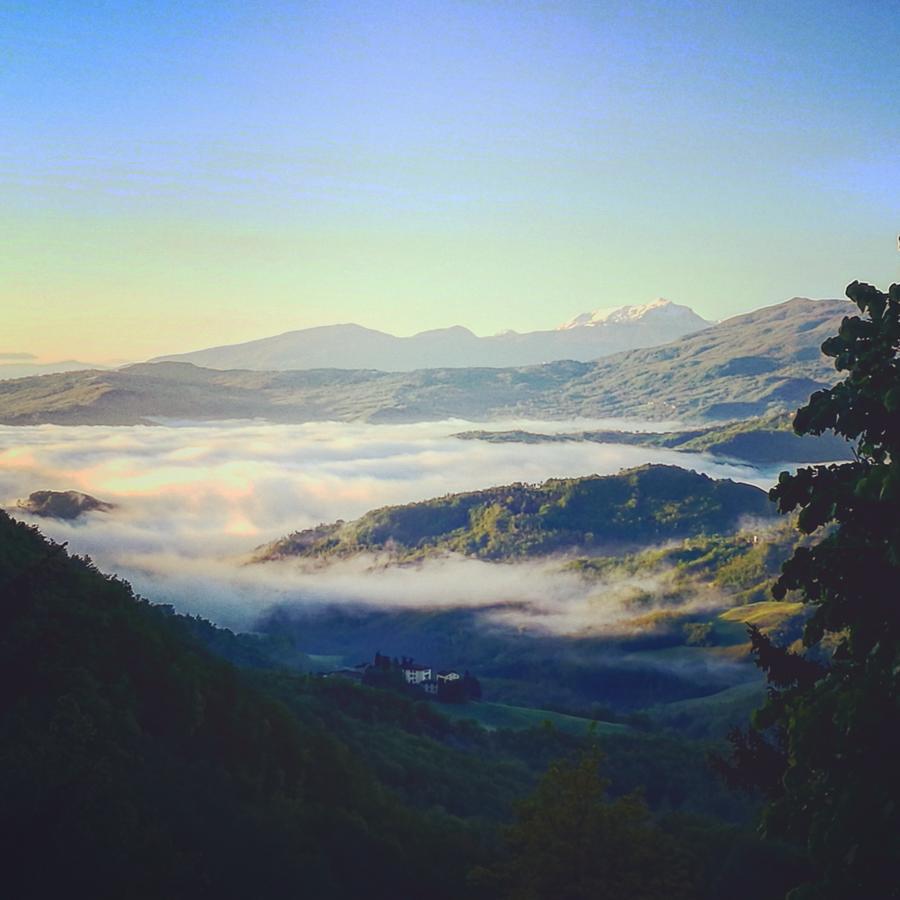 Locanda Della Pieve Tizzano Val Parma Bagian luar foto