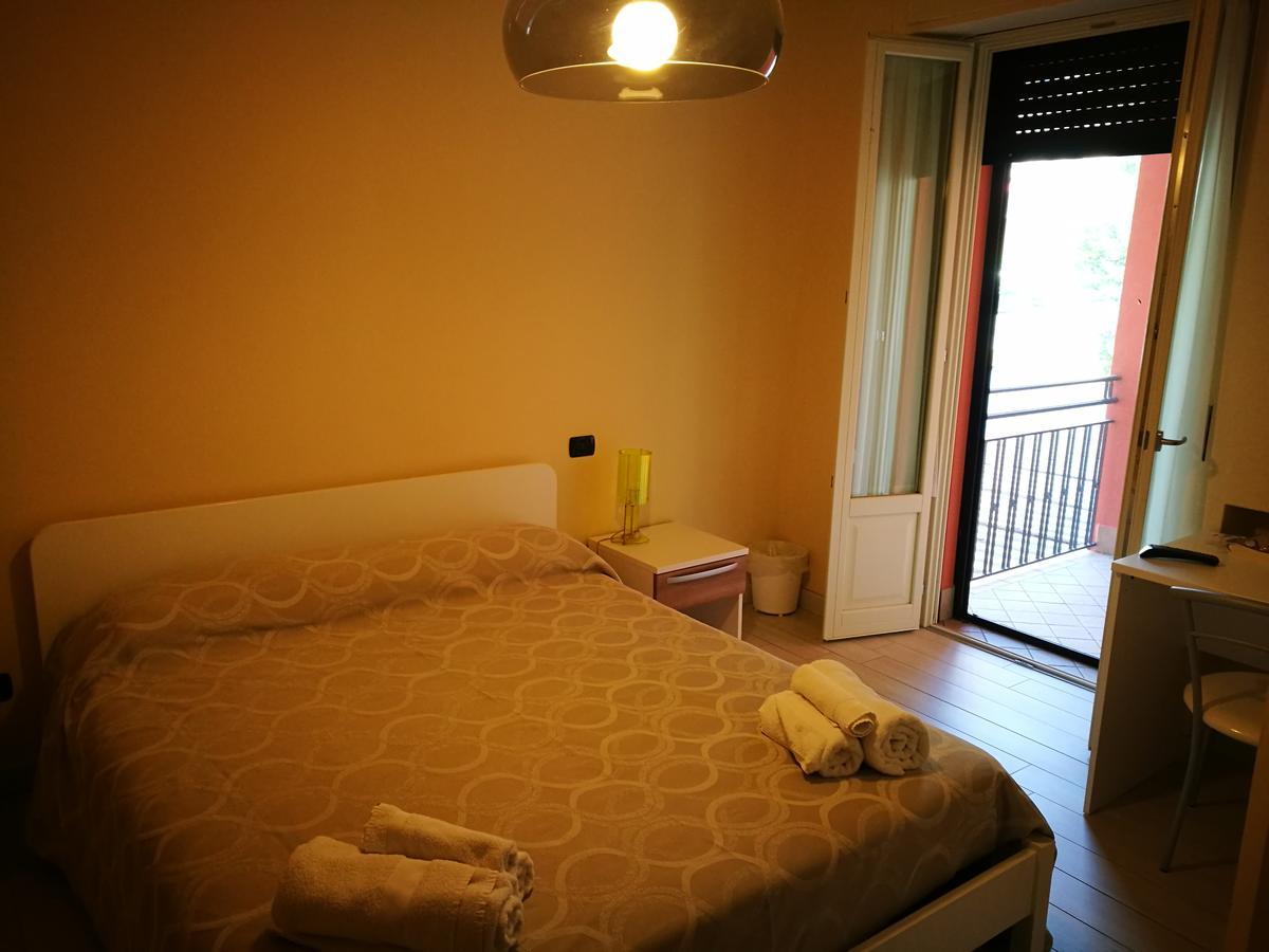 Locanda Della Pieve Tizzano Val Parma Bagian luar foto